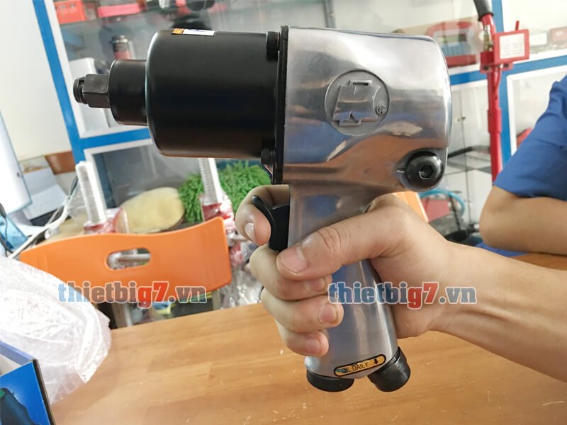 Hình ảnh thực tế súng xiết bu lông 1/2 inch Kuani KI-855